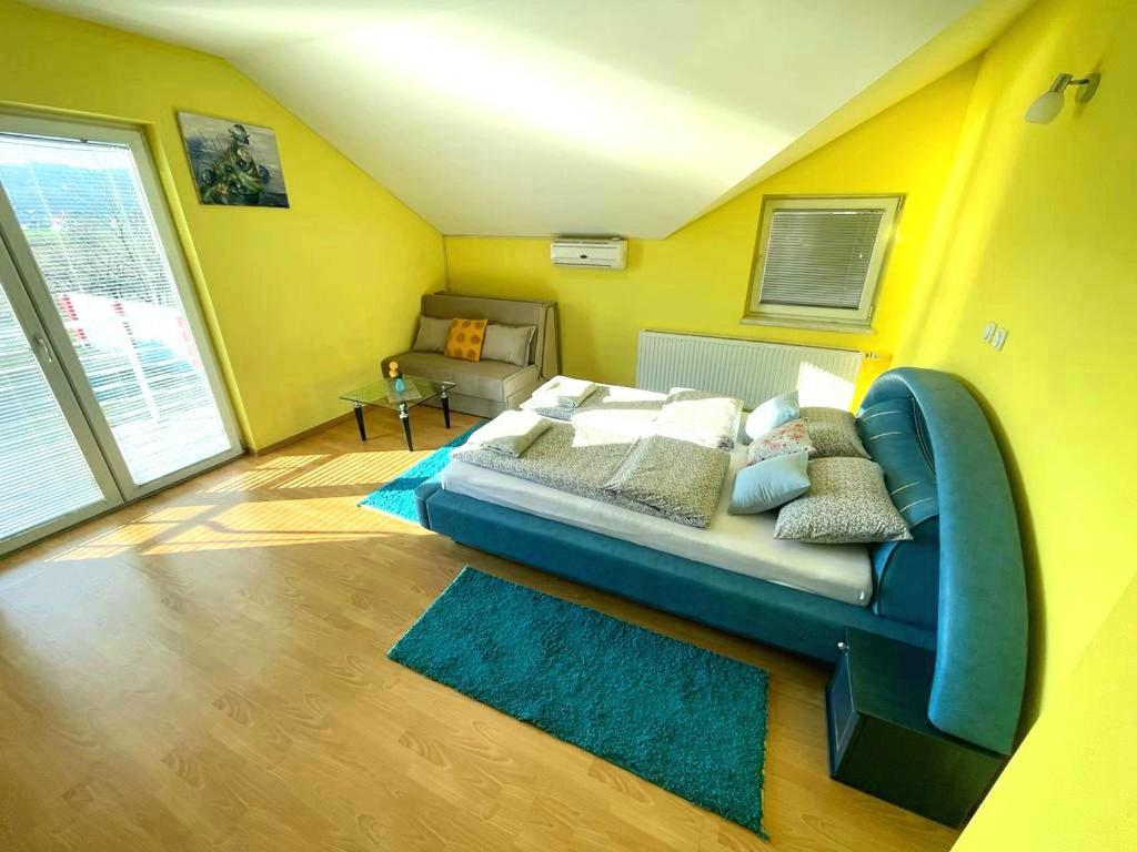 Villa 2 Etagen Mit Grossen Garten Modrica Ngoại thất bức ảnh